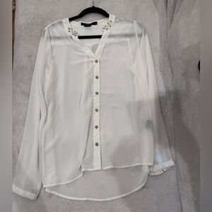 Vertigo size M women’s blouse button down white